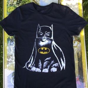 Batman Cat Graphic Tee DC Comics SZ Sm. Halloween